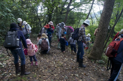 10月11どんぐり探し.jpg